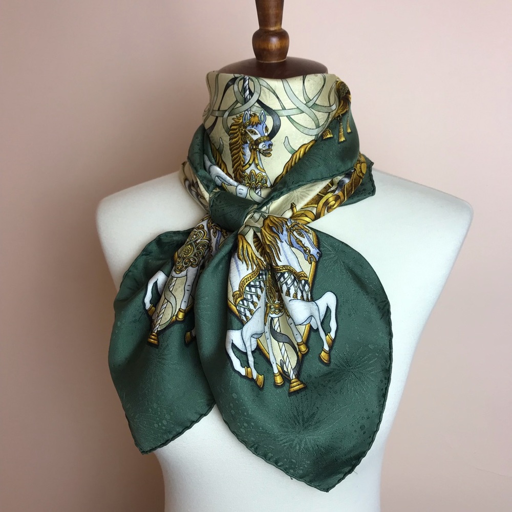 Authentic HERMES “Luna Park” Silk Damask Scarf - Picture 8 of 8